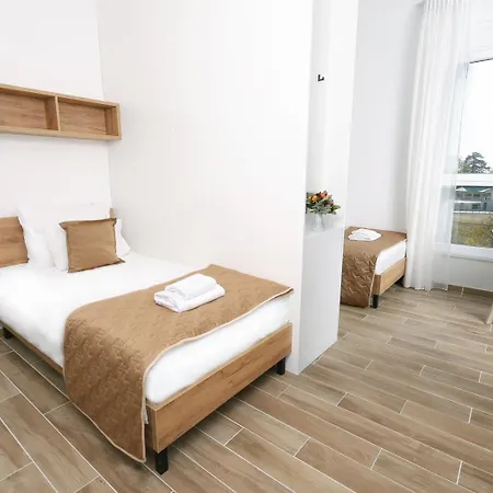 Fruski Cvet - Fruske Terme فندق 4*