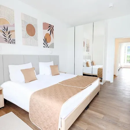 Fruski Cvet - Fruske Terme فندق 4*